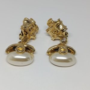Boucles d’oreilles vintage dorées à clips et perles nacrées